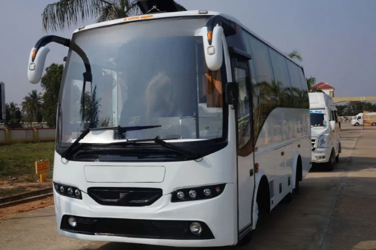27 seater bus rental Jaipur