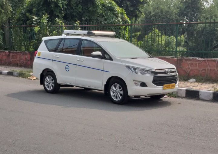 Innova Crysta Car Rental Jaipur