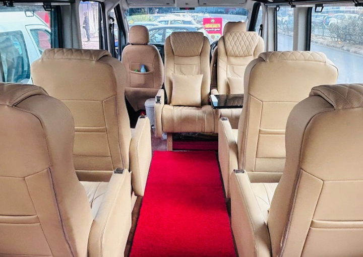 Force Urbania Hire Jaipur