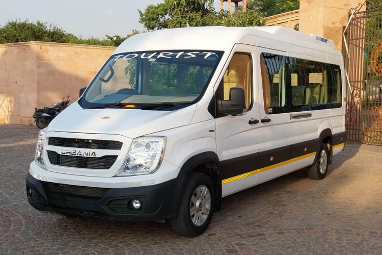 12 Seater Force Urbania