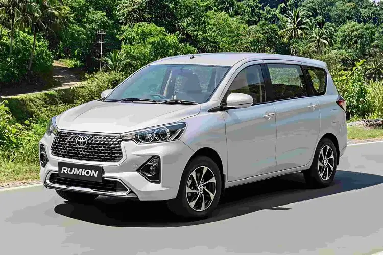Toyota Rumion car hire Jaipur