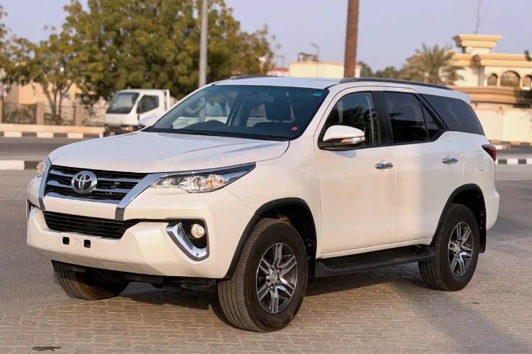 Toyota Fortuner luxury car rental Jaipur