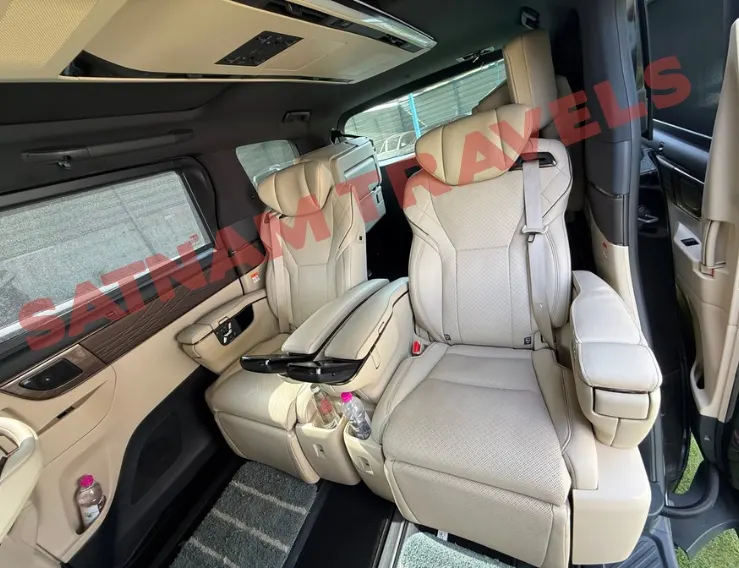 Chauffeur driven Toyota Vellfire Car Jaipur for airport transfer